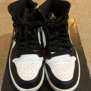 Jordan ones men’s 11 1/2